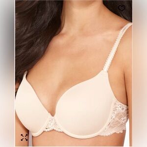 Wacoal Women's Tan Lace Bra